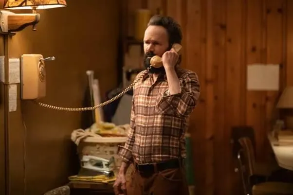 Người cha nát rượu Terrence (do Jeremy Davies thủ vai) Người cha nát rượu Terrence (do Jeremy Davies thủ vai)