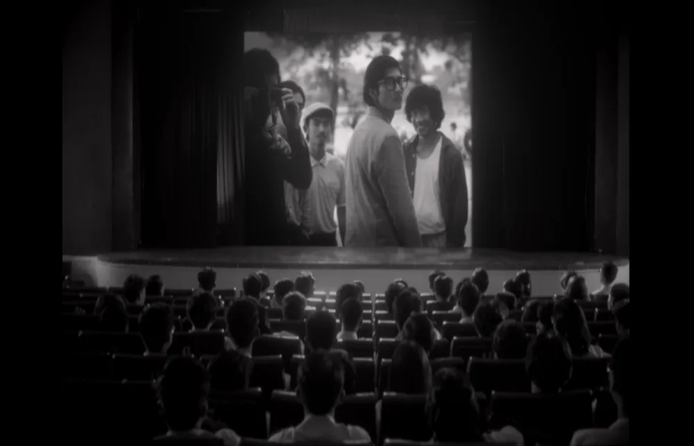 &quot;Em và Trịnh&quot; gửi thông điệp về việc quay lén trong rạp của khán giả.