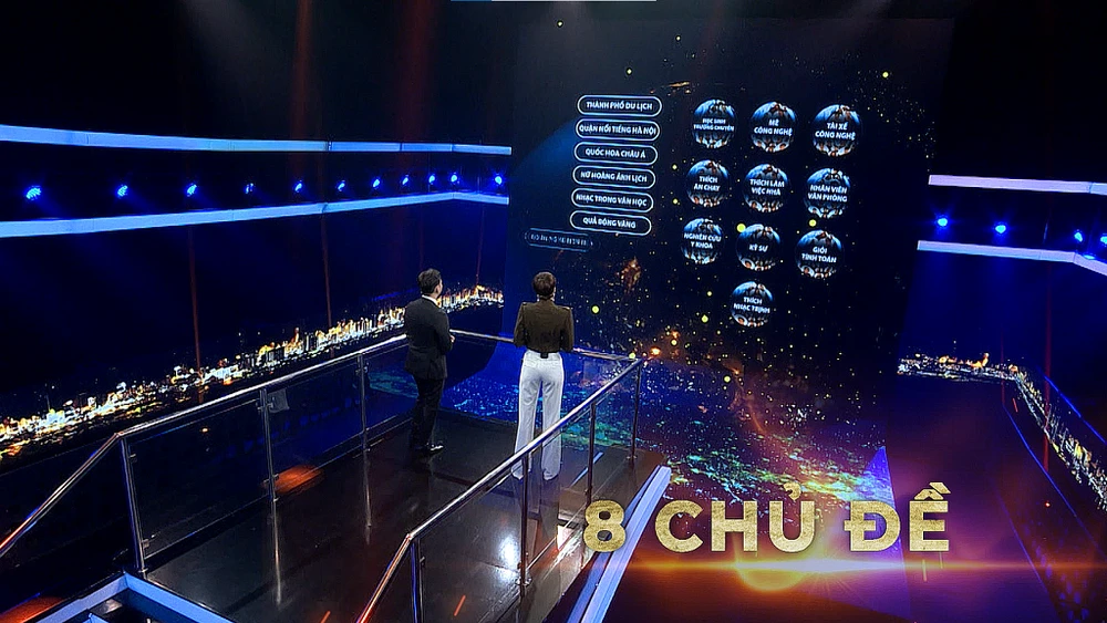 Sân khấu hoành tráng, chỉn chu và mới lạ. Ảnh: BEE