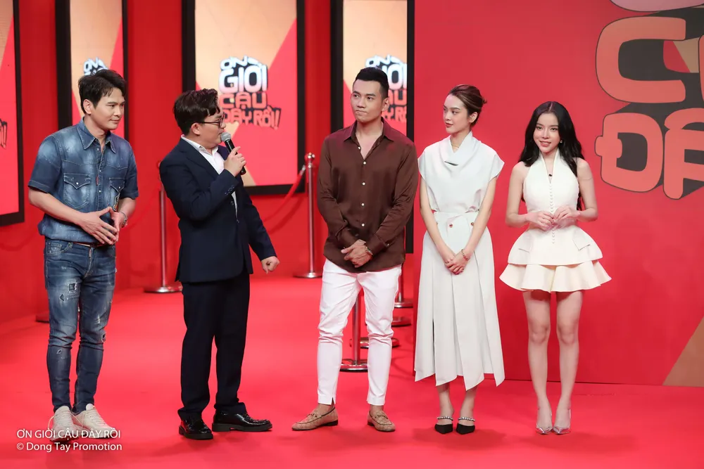 Dàn khách mời của chương trình.