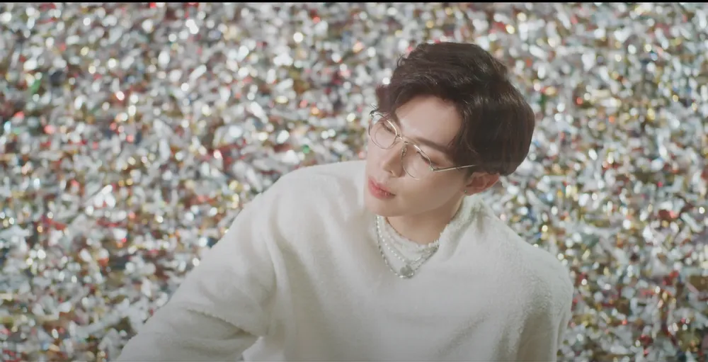 Erik mang đến bản OST da diết nhưng không kém phần ngọt ngào. Erik mang đến bản OST da diết nhưng không kém phần ngọt ngào.