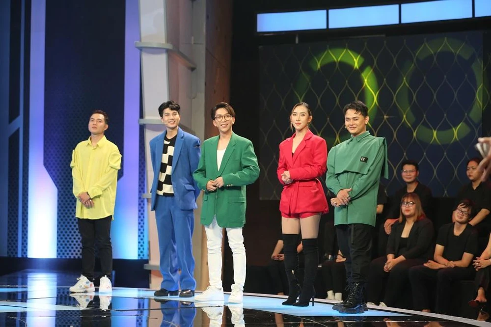 Đội “Cối xay gió” của đội trưởng ca sĩ Tăng Phúc Đội “Cối xay gió” của đội trưởng ca sĩ Tăng Phúc