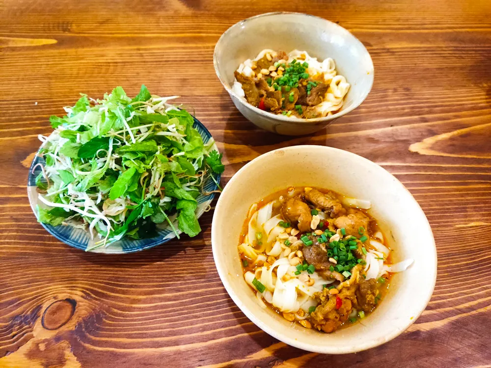 Thói quen ăn uống có thể ảnh hưởng đến quá trình trao đổi chất. Ảnh: NHẬT LINH