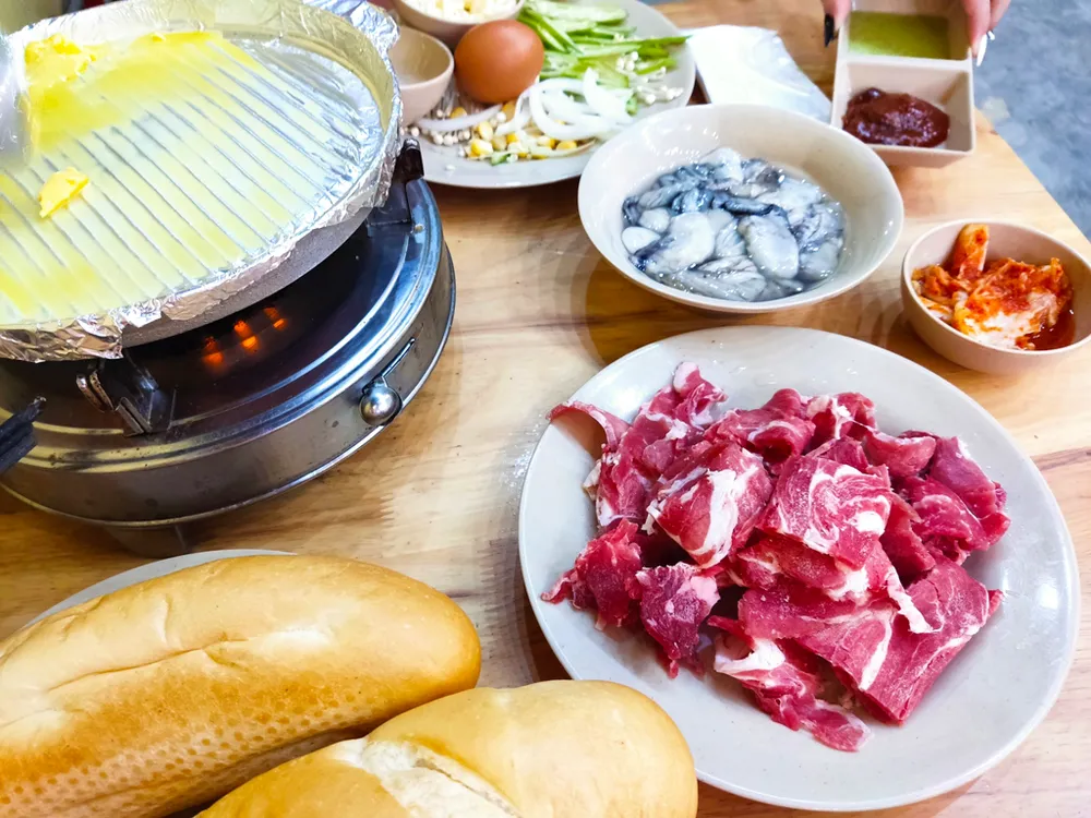 Để tăng cân, bạn cần ăn nhiều calo hơn lượng calo mà cơ thể đốt cháy. Ảnh: NHẬT LINH