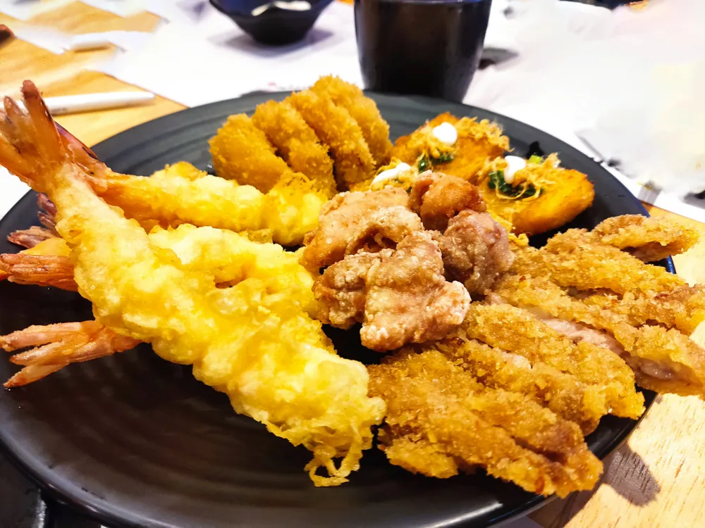 Chế độ ăn uống không lành mạnh có thể làm tăng nguy cơ mắc các vấn đề về nhận thức. Ảnh: NHẬT LINH Chế độ ăn uống không lành mạnh có thể làm tăng nguy cơ mắc các vấn đề về nhận thức. Ảnh: NHẬT LINH