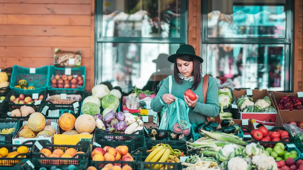 Bổ sung các loại rau củ giàu chất xơ vào chế độ ăn uống có thể giúp giảm cân. Ảnh: Getty Images Bổ sung các loại rau củ giàu chất xơ vào chế độ ăn uống có thể giúp giảm cân. Ảnh: Getty Images