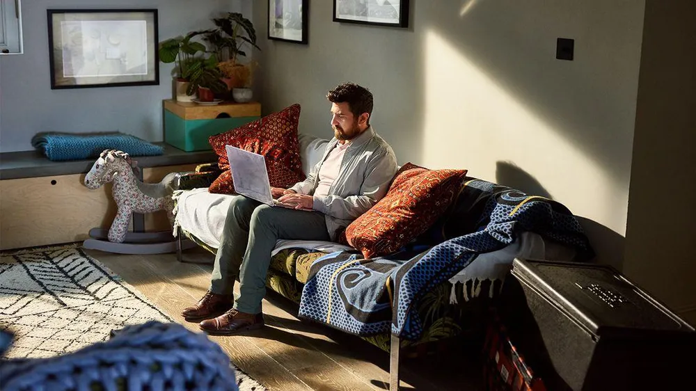 Một nghiên cứu đã chỉ ra rằng ngồi quá nhiều có thể làm tăng nguy cơ mắc bệnh tim. Ảnh: Getty Images