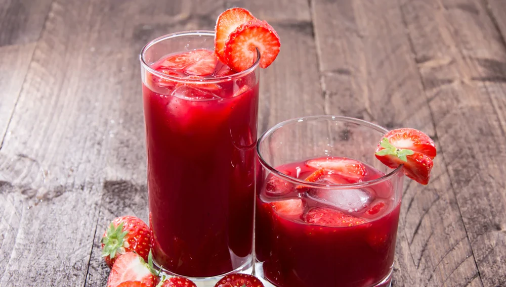 Nước ép dâu tây là một lựa chọn tuyệt vời để bổ sung vitamin C .Ảnh: istock