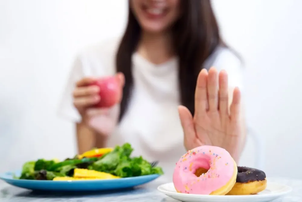 Ăn một chế độ ăn uống giàu chất dinh dưỡng là rất quan trọng để duy trì sự trao đổi chất khỏe mạnh. Ảnh: Shutterstock