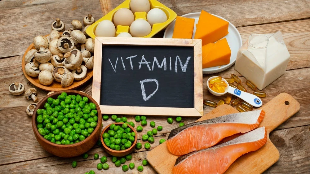 Lượng vitamin D được khuyến nghị là 400–800 IU/ngày hoặc 10–20 microgam, tùy thuộc vào độ tuổi .Ảnh: iStock thực phẩm giàu vitamin D