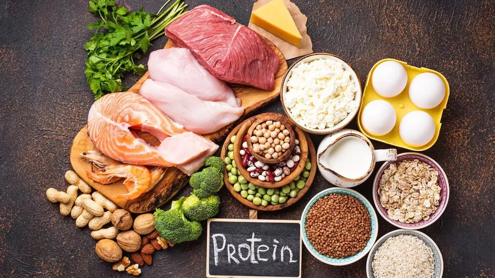 Ăn quá nhiều protien có thể gây hại cho sức khỏe. Ảnh: iStock Những nguy cơ tiềm ẩn khi ăn quá nhiều protein