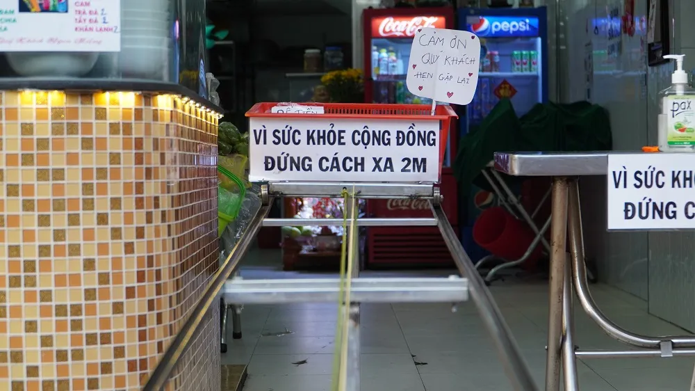 dung-rong-roc-ban-pho-tranh-covid19