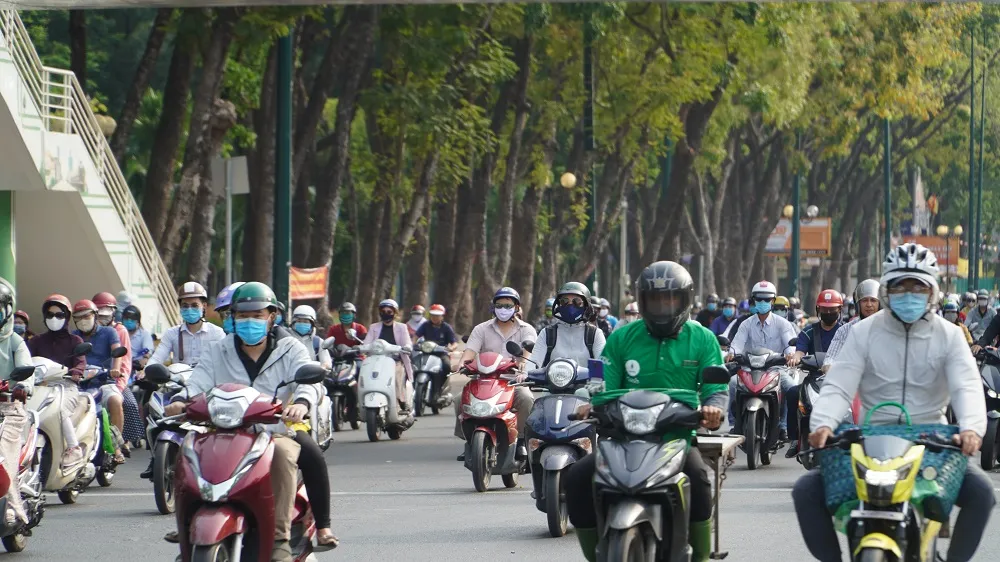 gian-cach-xa-hoi-tphhcm