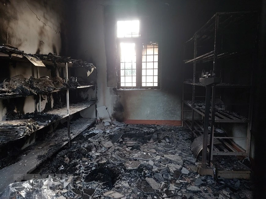 Hình ảnh hiện trường vụ tấn công trụ sở UBND xã Ea Ktur, huyện Cư Kuin. Ảnh: TTXVN