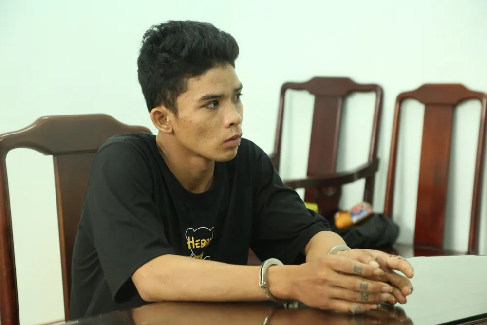 Nguyên Thành Thông tại cơ quan công an. Ảnh: CACC Nguyên Thành Thông tại cơ quan công an. Ảnh: CACC