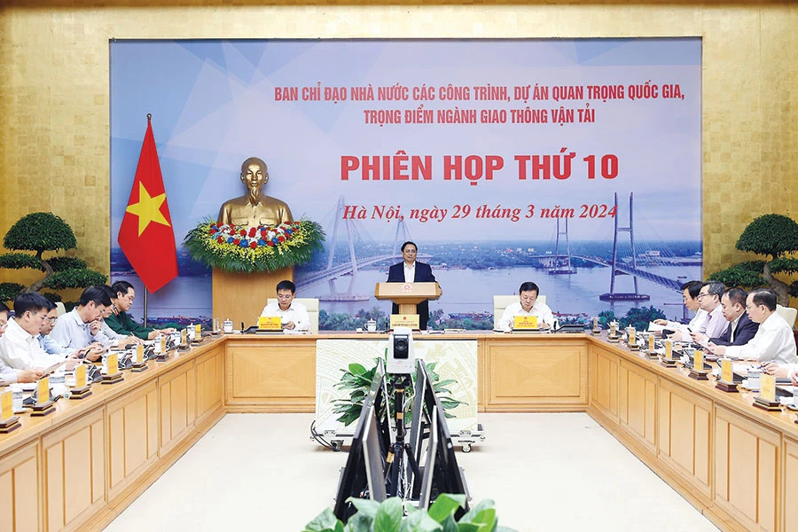 Thủ tướng phát biểu chỉ đạo tại hội nghị. Ảnh: VGP Thủ tướng: TP.HCM cần sớm đưa dự án metro vào khai thác