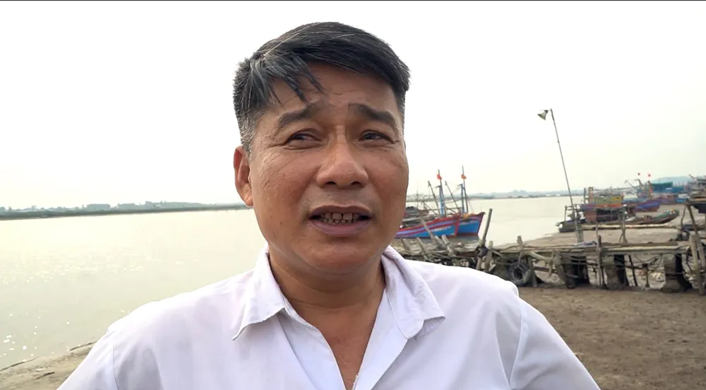 Chủ tàu cá Hà Văn Xuân (52 tuổi, ngụ ở Quảng Nham, Quảng Xương). Ảnh: ĐT thanh-hoa-no-luc-go-the-vang-iuu-1.jpg