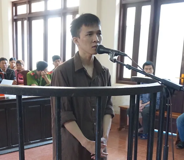 Hi hữu: Toà bất ngờ vì bị Luật sư 'đòi' trả chỗ ngồi 