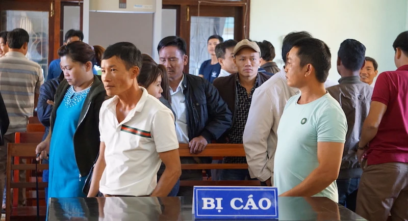 Sau hai lần thẩm phán vắng mặt, tòa lại hoãn xử ảnh 4