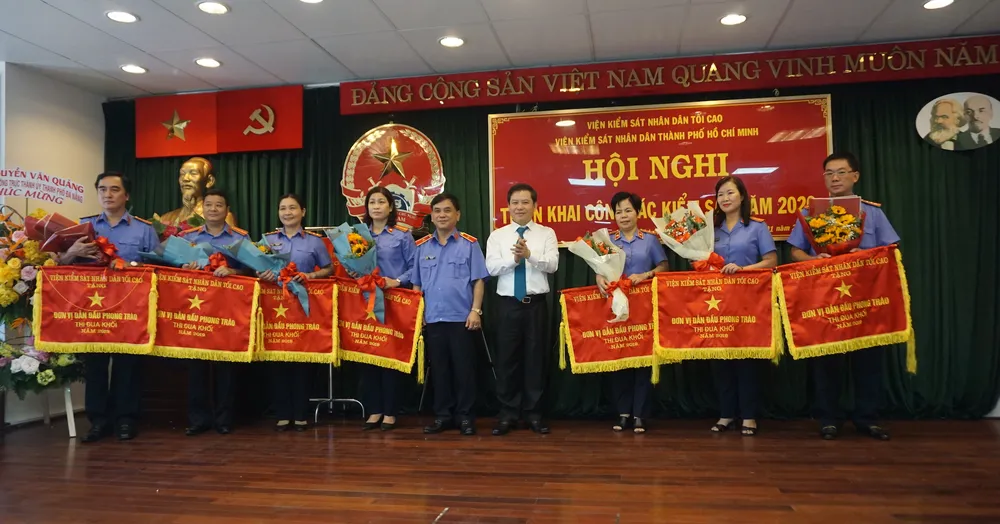 VKSND TP.HCM rà soát những vụ bán đất là dân hay hình sự ảnh 3