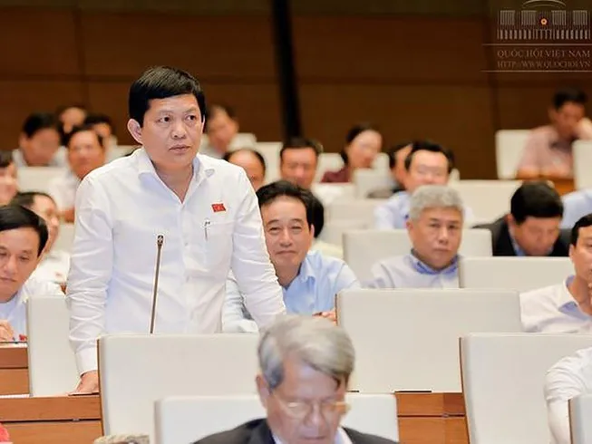 Xem xét bãi miễn tư cách Đại biểu quốc hội ông Phạm Phú Quốc ảnh 5 Xem xét bãi miễn tư cách Đại biểu quốc hội ông Phạm Phú Quốc ảnh 5