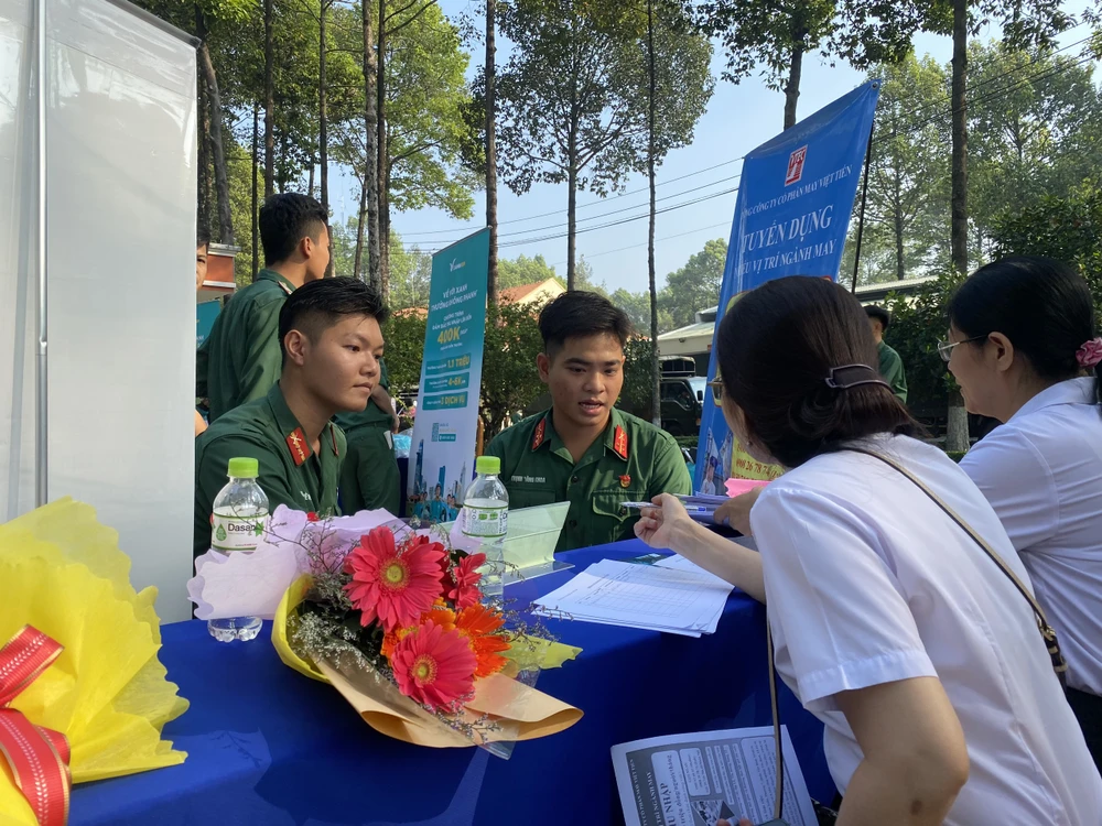 Bộ đội sắp xuất ngũ