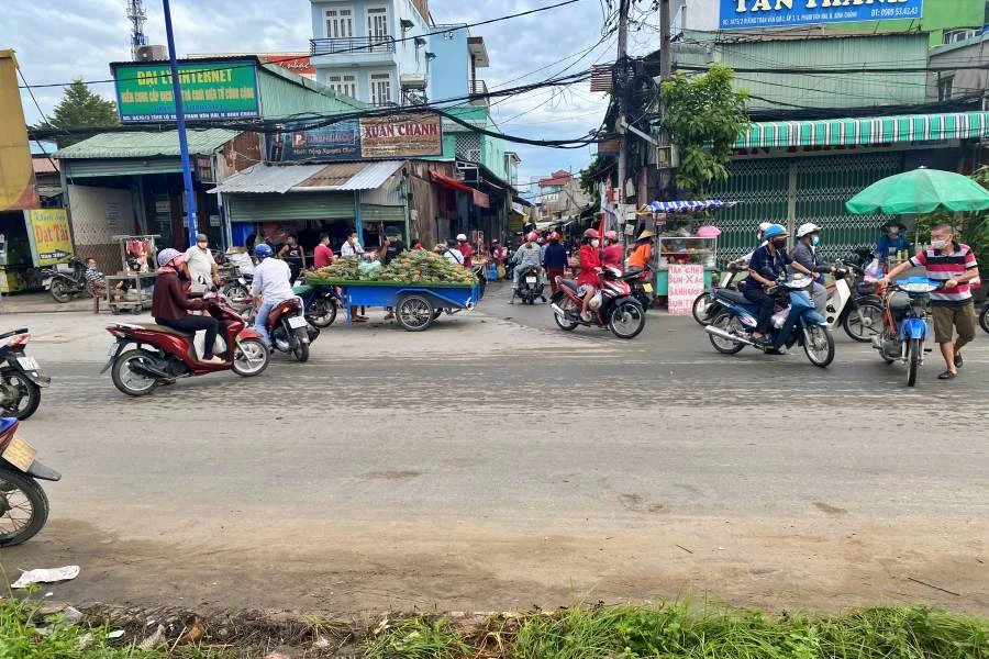 Bãi rác ô nhiễm, cản trở giao thông đã được xử lý. Ảnh: LƯU ĐỨC 2