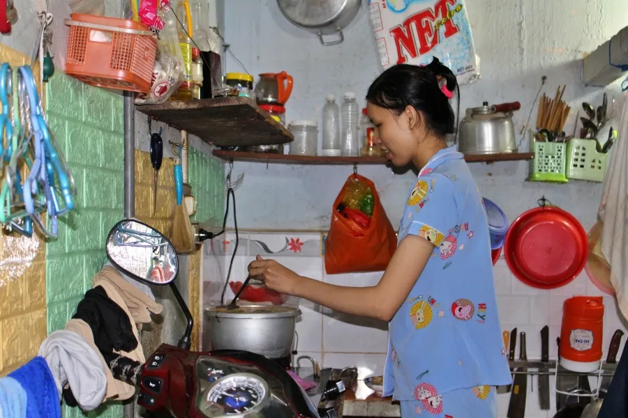 Nhà ở cho công nhân: Cứ trừ dần lương tháng, đến khi nào đủ thì thôi! ảnh 6