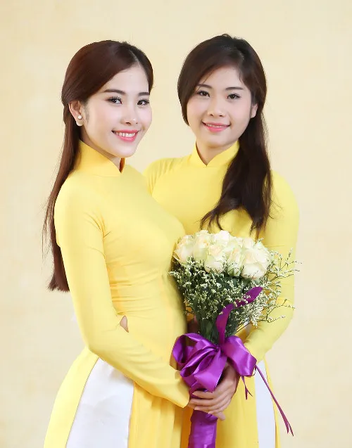 chi gai nam em lan dau trai long mau thuan that su cua 2 chi em hinh anh 3
