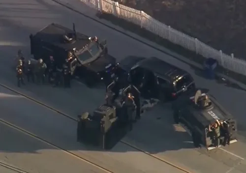 Xả súng ở Mỹ: Ba tay súng đã bị vô hiệu hóa ảnh 3