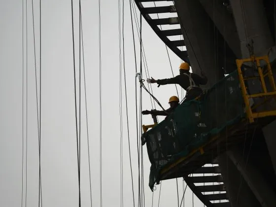 rơi thang máy ở Trung Quốc