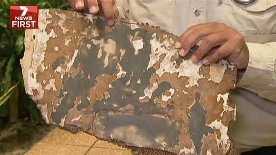 Một mảnh vỡ nghi của MH370