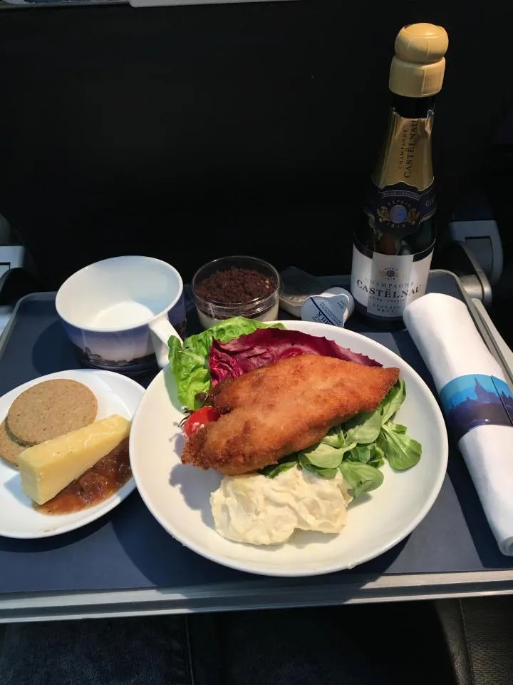 phụ nữ Anh trên máy bay trống