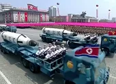 Triều Tiên đưa tên lửa đạn đạo xuyên lục địa diễu binh 