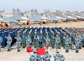 Tiêm kích tàng hình J-20 Trung Quốc bị lộ nguyên hình ảnh 3 Trung Quốc cạnh tranh vùng trời với Mỹ: Đường còn xa!