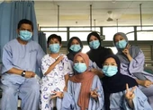 Cả nhà bác sĩ Malaysia gồm 7 người nhiễm COVID-19