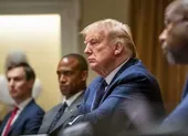 Tình hình đại dịch COVID-19 tính đến sáng 19-5 ảnh 5 Ông Trump nói đang uống thuốc trị sốt rét để ngừa COVID-19
