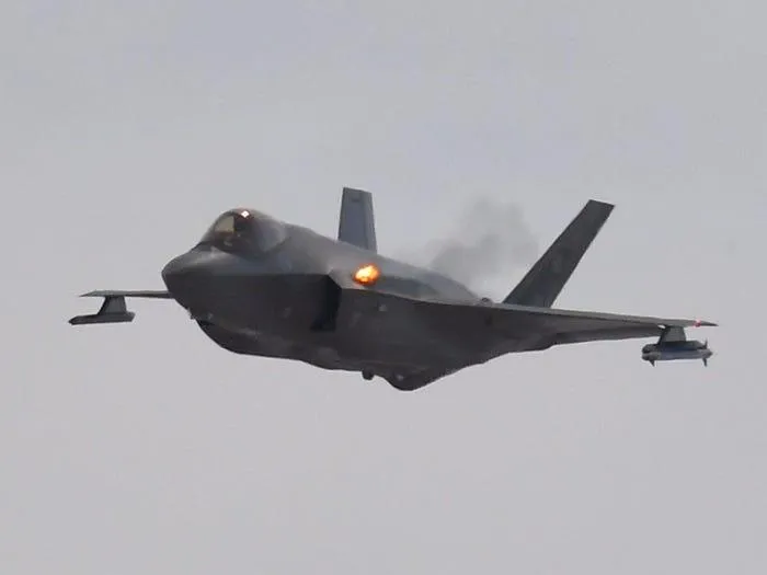Tiêm kích F-35 bắn pháo cỡ 25 mm tại bãi thử nghiệm và huấn luyện Utah năm 2018. Ảnh: US Air Force/Todd Cromar