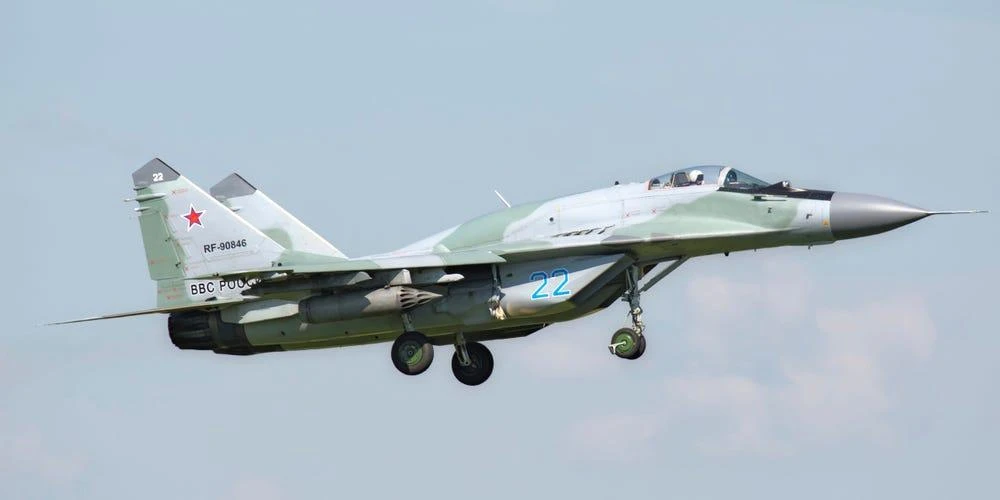 Tiêm kích MiG-29SMT của Không quân Nga đáp xuống TP Ryazan (Nga) sau một cuộc tập trận năm 2016. Ảnh: Daniele Faccioli/STOCKTREK IMAGES/GETTY IMAGES