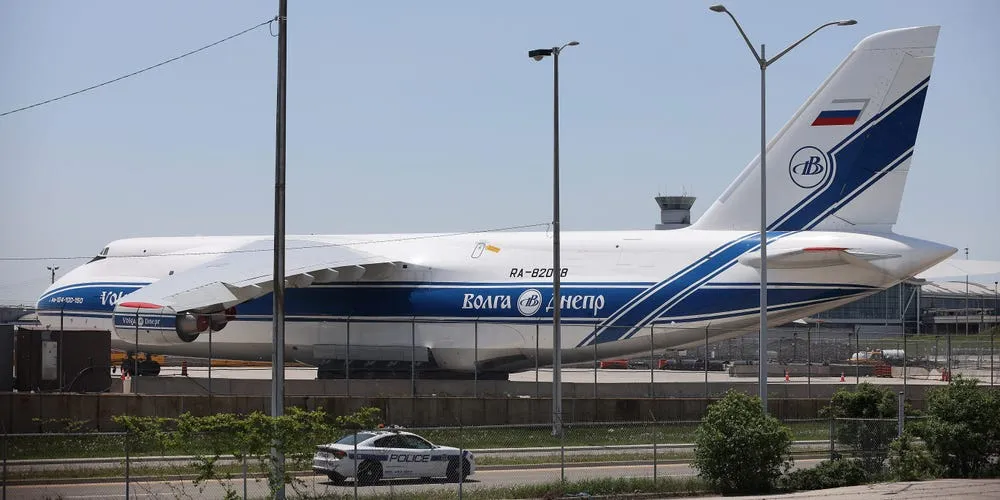 Máy bay vận tải Antonov An-124 Ruslan của Nga tại sân bay quốc tế Pearson (Canada). Ảnh: Steve Russell/Toronto Star/ Getty Images Máy bay vận tải Antonov An-124 Ruslan của Nga tại sân bay quốc tế Pearson (Canada). Ảnh: Steve Russell/Toronto Star/ Getty Images