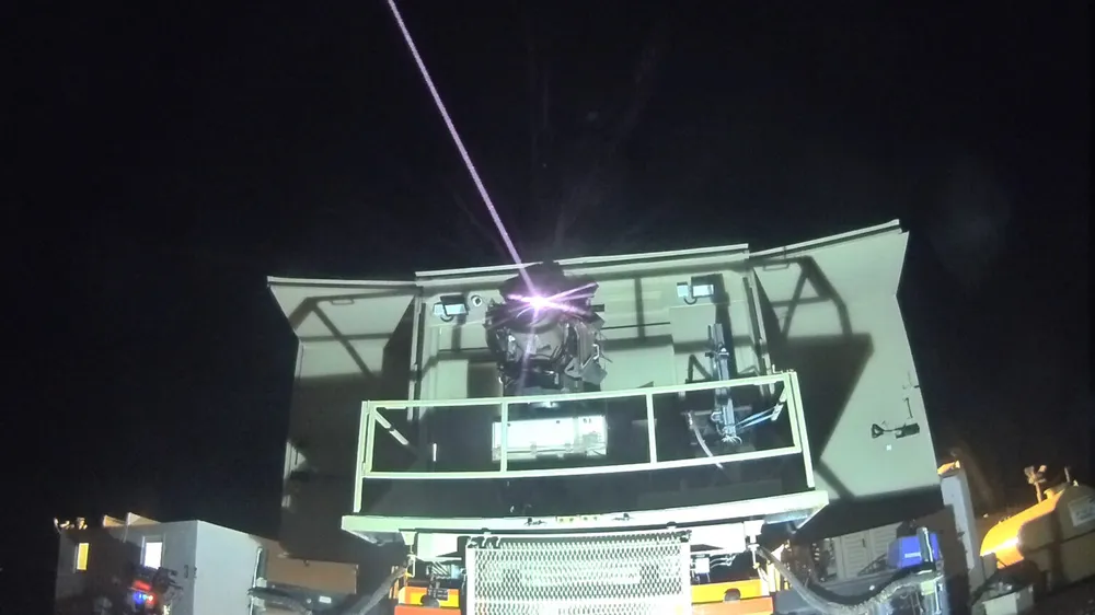 Hệ thống phòng không thế hệ kế tiếp Tia Sắt (Iron Beam) của Israel. Ảnh: Israeli Defense Force/ Rafael iron-beam.jpg