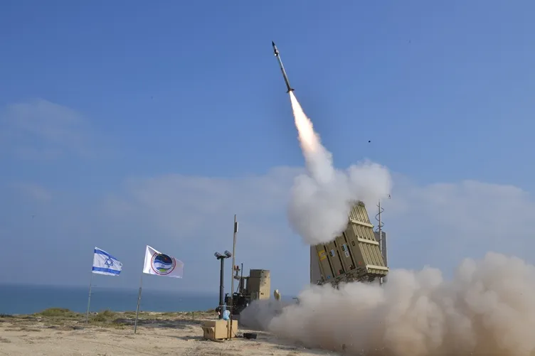 Hệ thống phòng thủ tên lửa Vòm Sắt (Iron Dome). Ảnh: Israel’s Ministry of Defense IRON DOME.jpg