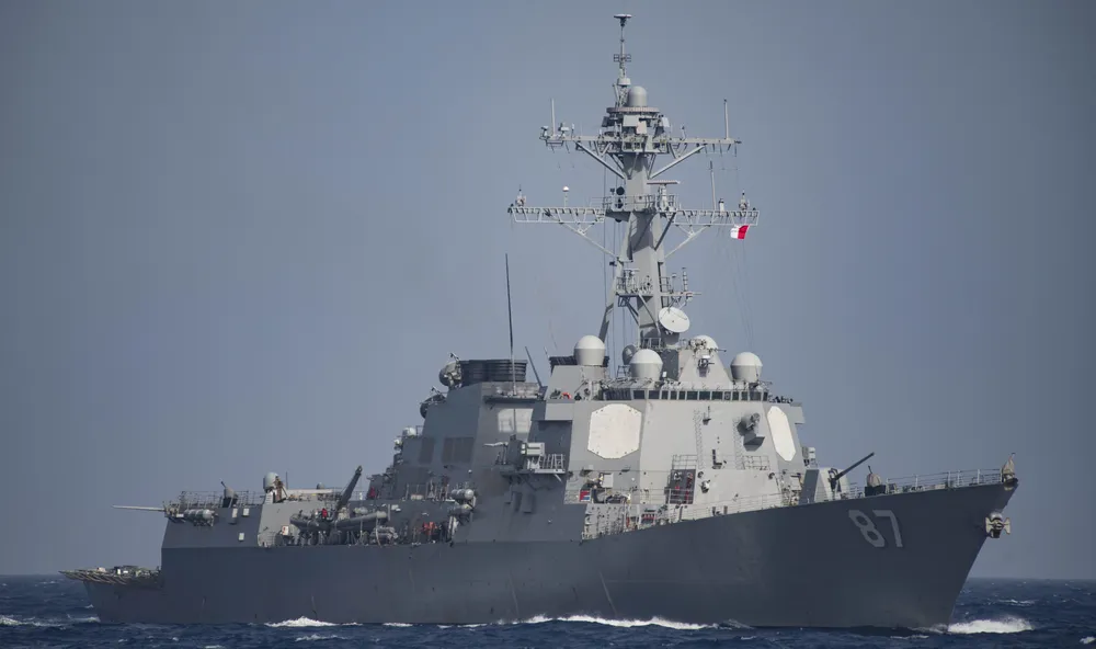 Tàu khu trục mang tên lửa dẫn đường USS Mason. Ảnh: US Navy Photo USS-Mason.jpg