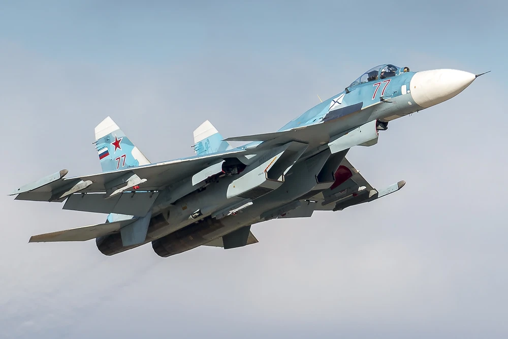Tiêm kích Sukhoi Su-33. Ảnh: Wikipedia Su-33.jpg