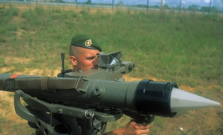 Thấy gì từ việc đồng minh Armenia của Nga mua vũ khí của Pháp, Ấn Độ?