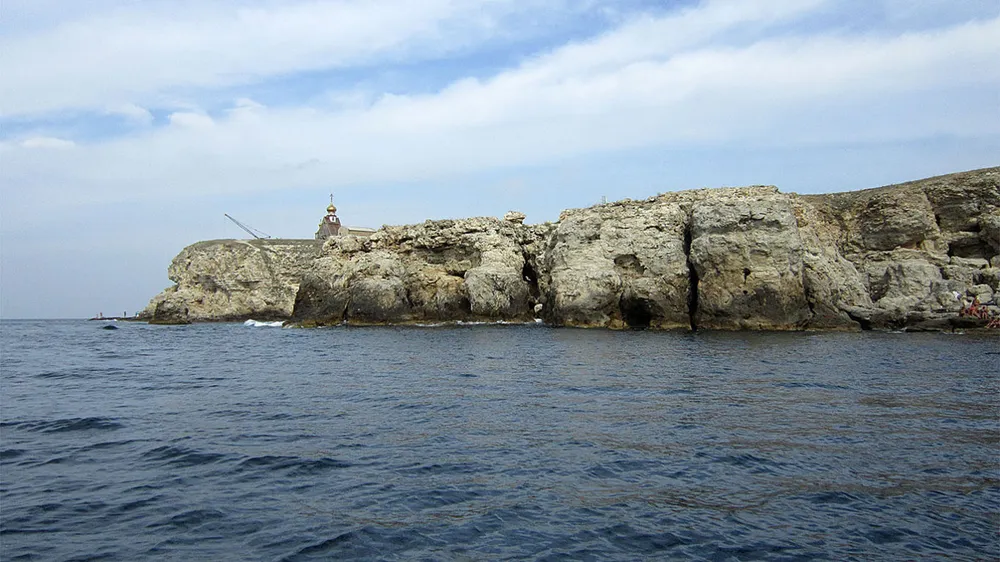 Mũi Tarkhankut ở bán đảo Crimea. Ảnh: THE MOSCOW TIMES Vì sao chiếm lại bán đảo Crimea thật sự rất khó với Ukraine?