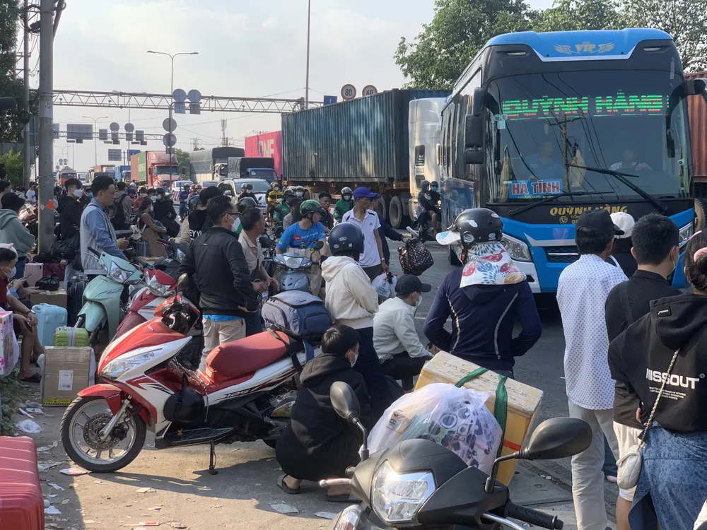 điểm đón trả khách tuyến cố định