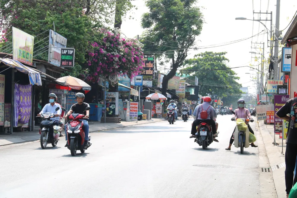 Tương tự, Sở GTVT đề xuất xây dựng đường song hành Phan Văn Hớn để giảm ùn ứ cho khu vực. mo-rong-14.jpg