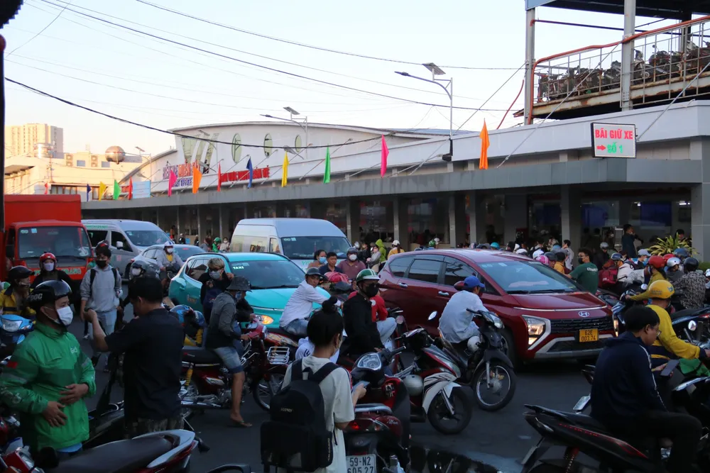 Bến xe Miền Tây