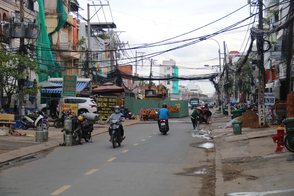Hạ tầng kỹ thuật đang được di dời. du-an-giao-thong-8.jpg